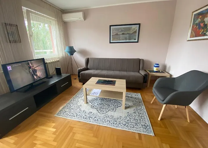 Hill Apartament Belgrad